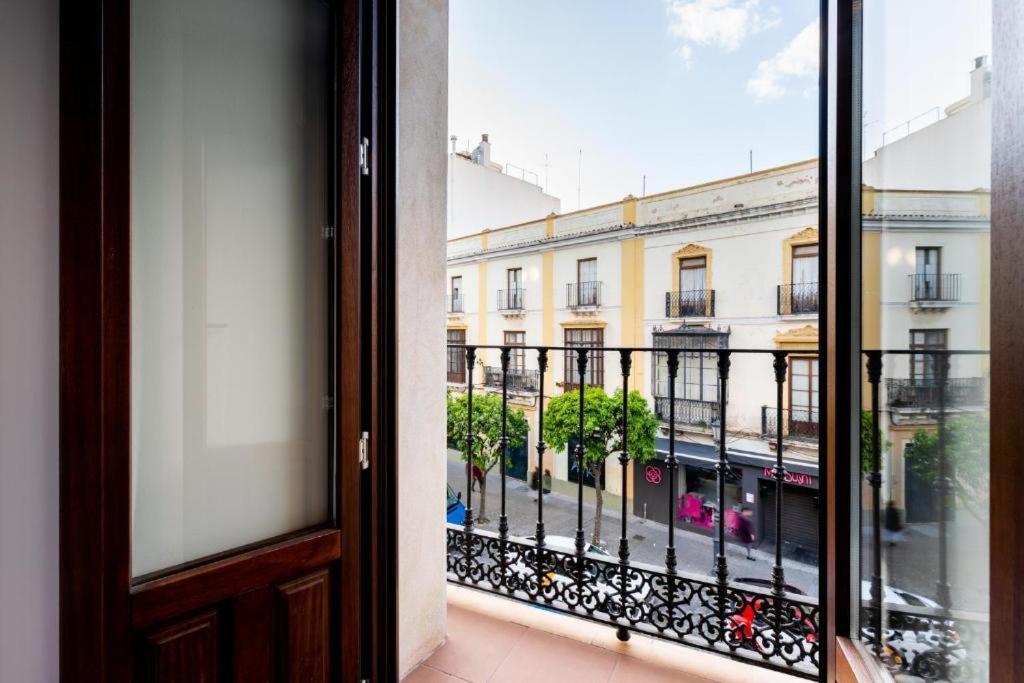 Suites San Pablo Sevilla Exteriör bild